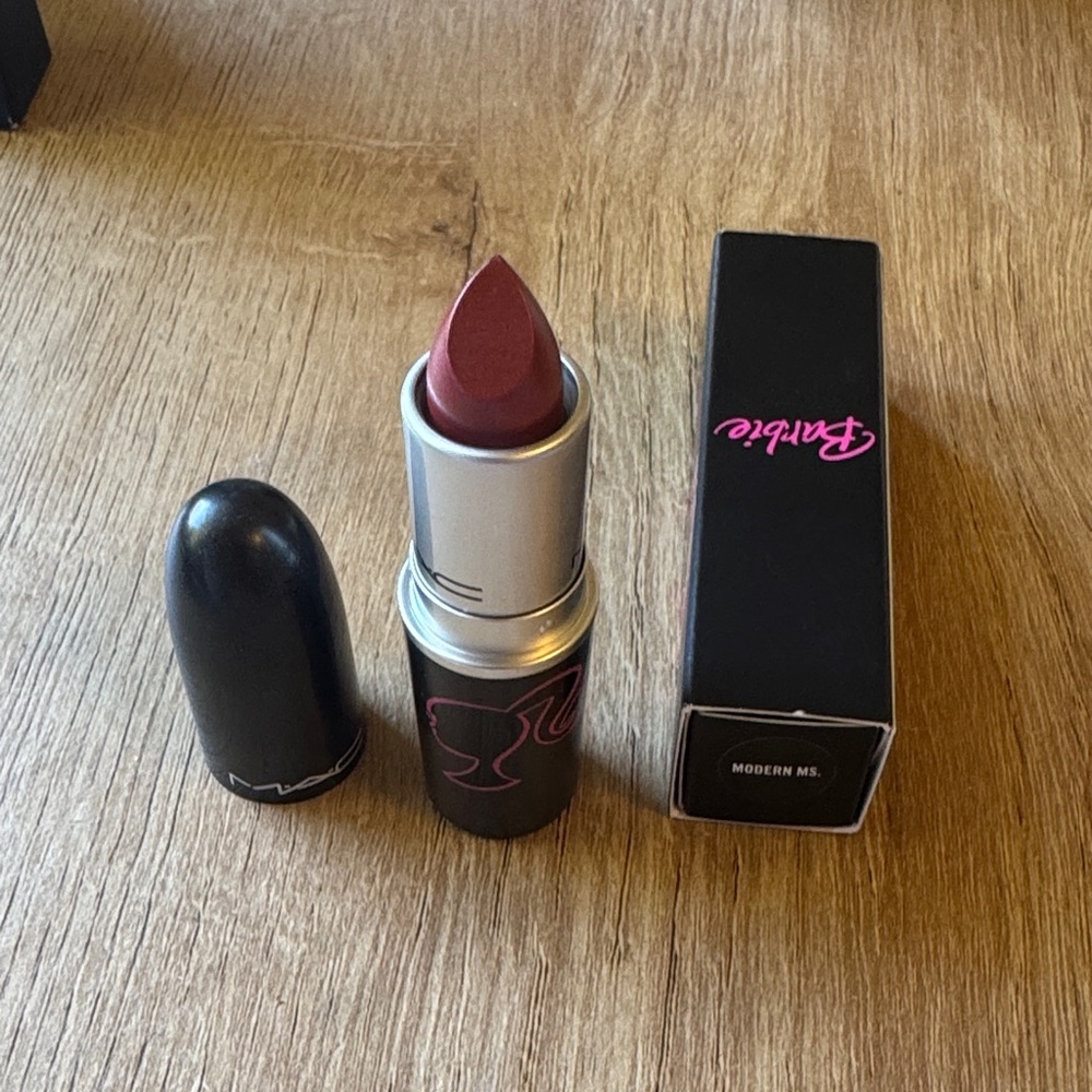 Barbie Loves MAC, MAC Cosmetics Satin Lipstick - NEW- Modern Ms.